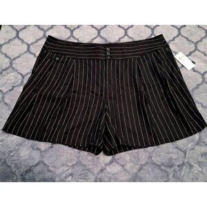NWT Lauren Ralph Lauren Womens Pinstripe Black Pleated High-Waisted Shorts/Sz. 1